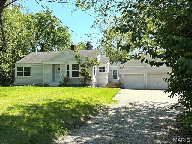 17042 Manchester Road, Wildwood, MO 63040