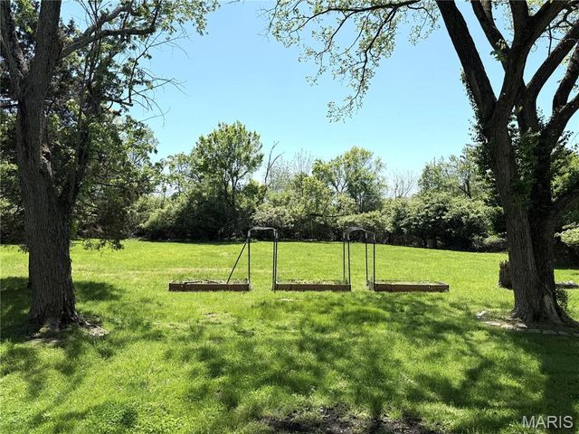 17042 Manchester Road, Wildwood, MO 63040