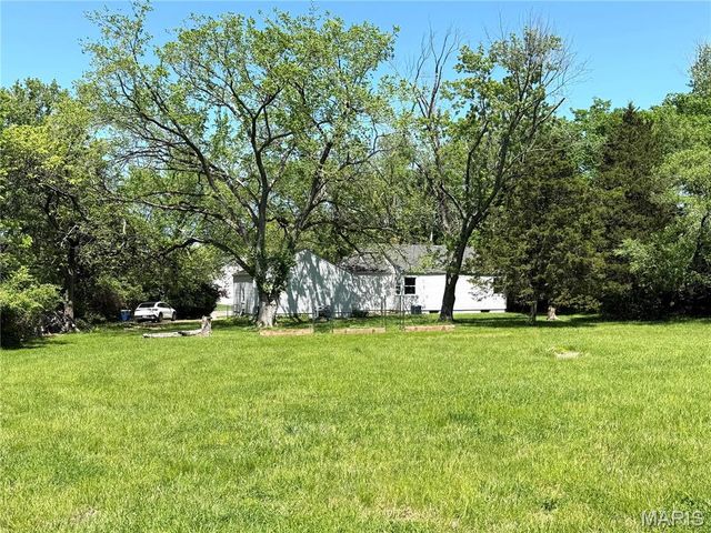 17042 Manchester Road, Wildwood, MO 63040