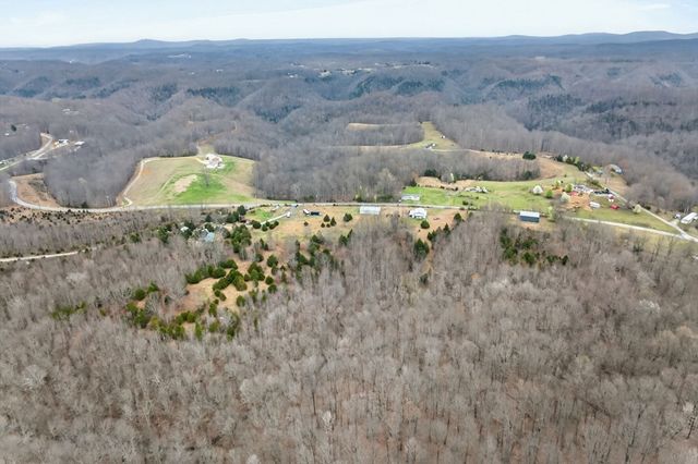 2340 Turkeytown Rd, Hilham, TN 38568