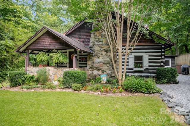 2506 Anders Drive, Hendersonville, NC 28791