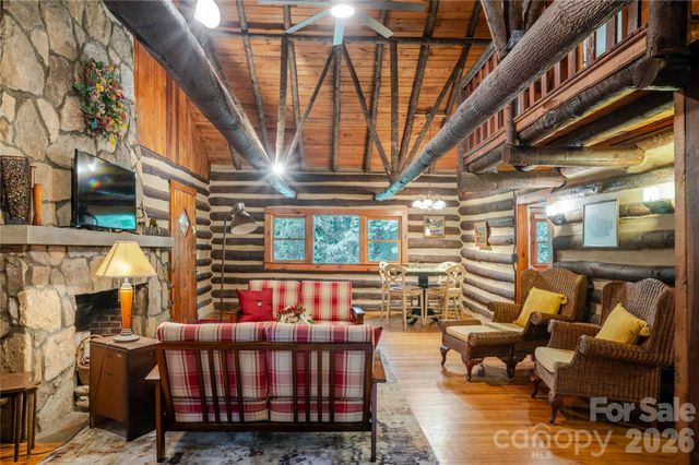 2506 Anders Drive, Hendersonville, NC 28791