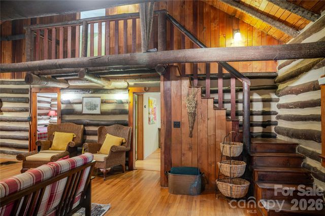 2506 Anders Drive, Hendersonville, NC 28791