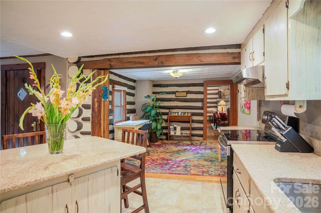 2506 Anders Drive, Hendersonville, NC 28791