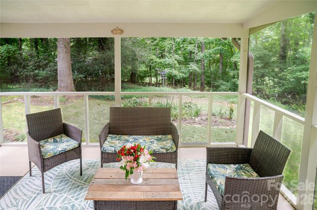 2506 Anders Drive, Hendersonville, NC 28791