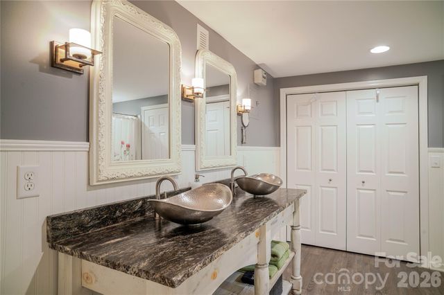 2506 Anders Drive, Hendersonville, NC 28791