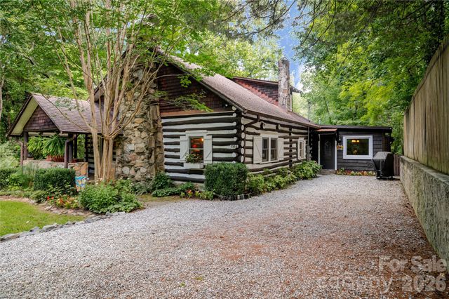 2506 Anders Drive, Hendersonville, NC 28791