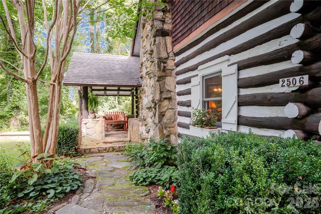 2506 Anders Drive, Hendersonville, NC 28791