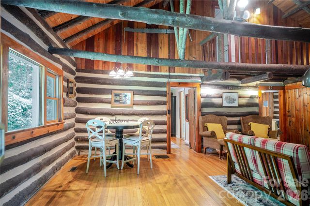 2506 Anders Drive, Hendersonville, NC 28791