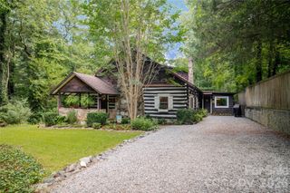 2506 Anders Drive, Hendersonville, NC 28791