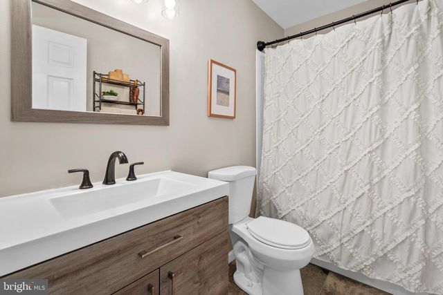 409 FAIRVIEW AVE, Langhorne, PA 19047