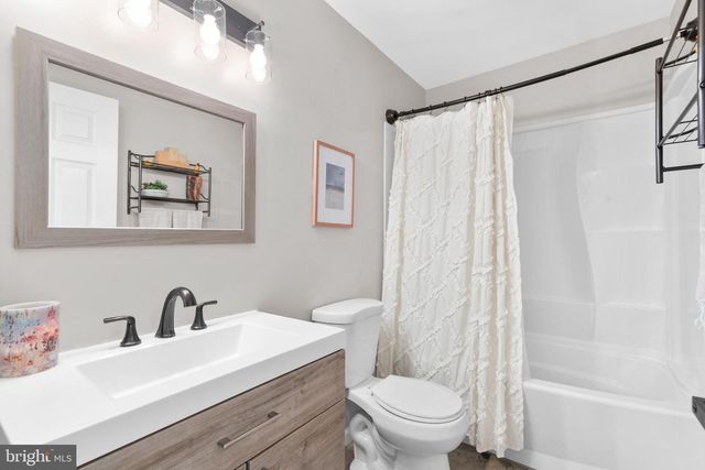 409 FAIRVIEW AVE, Langhorne, PA 19047