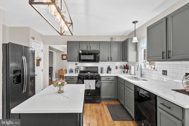 409 FAIRVIEW AVE, Langhorne, PA 19047