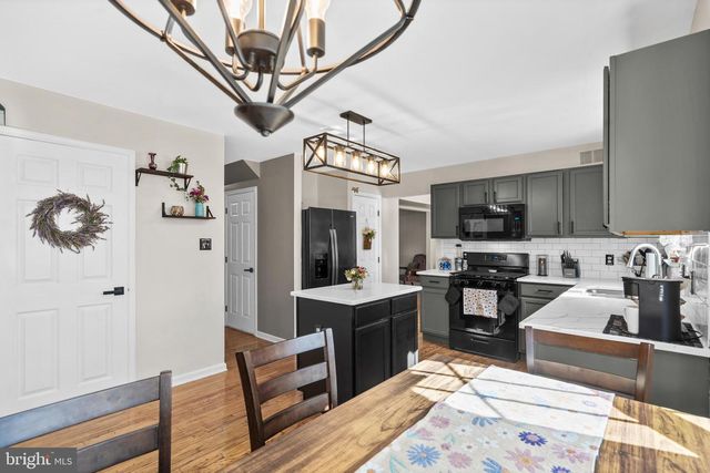 409 FAIRVIEW AVE, Langhorne, PA 19047