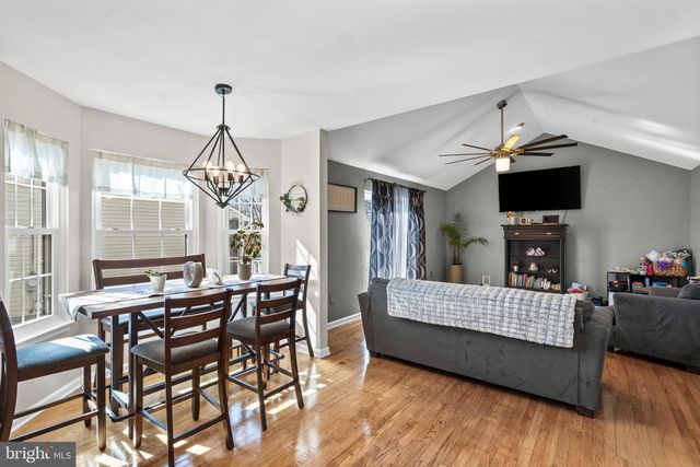 409 FAIRVIEW AVE, Langhorne, PA 19047