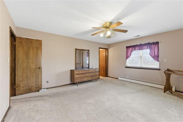 3232 N Forest Avenue, Kansas City, MO 64116