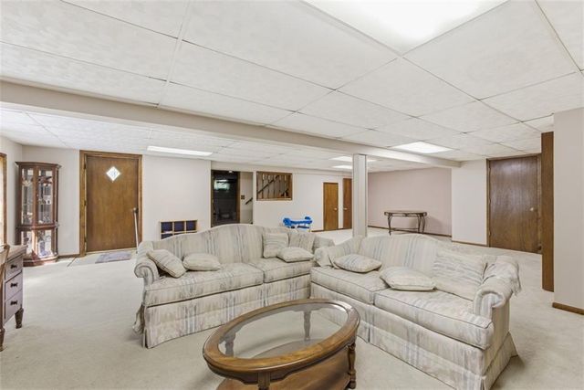 3232 N Forest Avenue, Kansas City, MO 64116