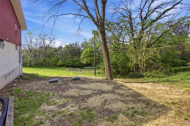 3232 N Forest Avenue, Kansas City, MO 64116