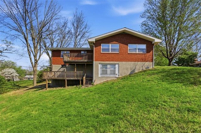 3232 N Forest Avenue, Kansas City, MO 64116