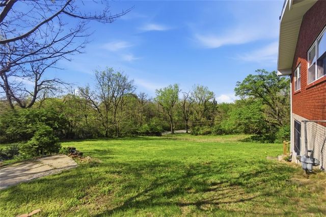 3232 N Forest Avenue, Kansas City, MO 64116