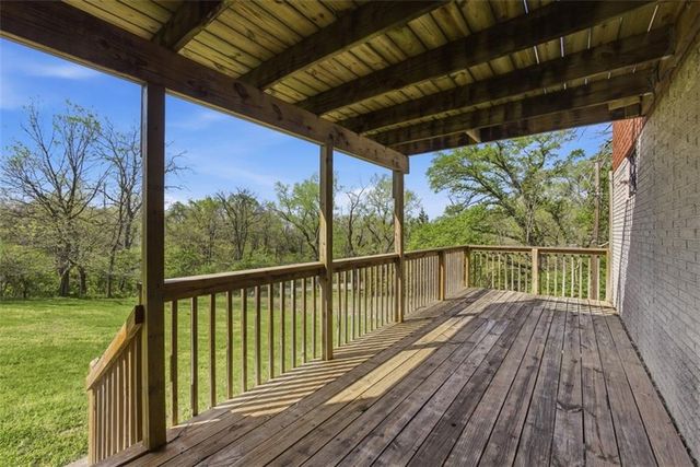 3232 N Forest Avenue, Kansas City, MO 64116