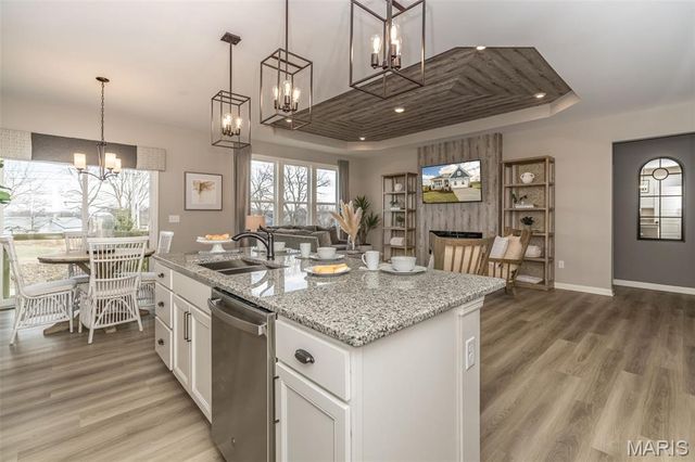 3043 Eagle Branch Circle, St Paul, MO 63366