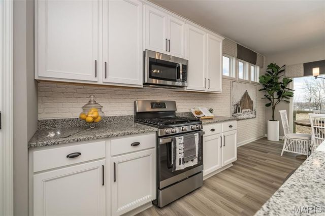 3043 Eagle Branch Circle, St Paul, MO 63366