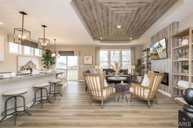 3043 Eagle Branch Circle, St Paul, MO 63366