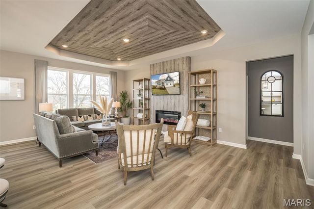 3043 Eagle Branch Circle, St Paul, MO 63366