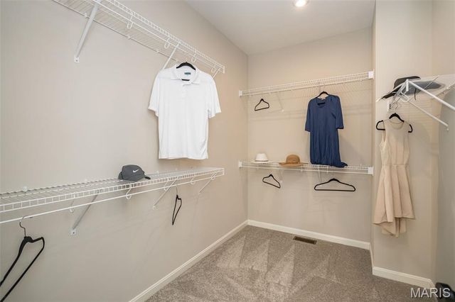 3043 Eagle Branch Circle, St Paul, MO 63366