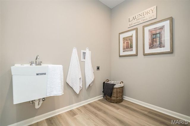 3043 Eagle Branch Circle, St Paul, MO 63366