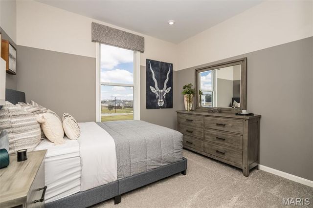 3043 Eagle Branch Circle, St Paul, MO 63366