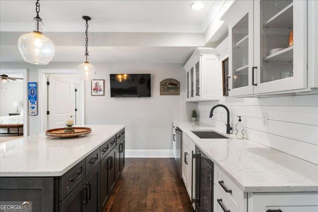 657 Dunbrody Drive, Milton, GA 30004