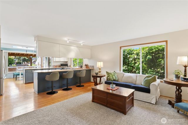 1407 289th Place, Federal Way, WA 98003