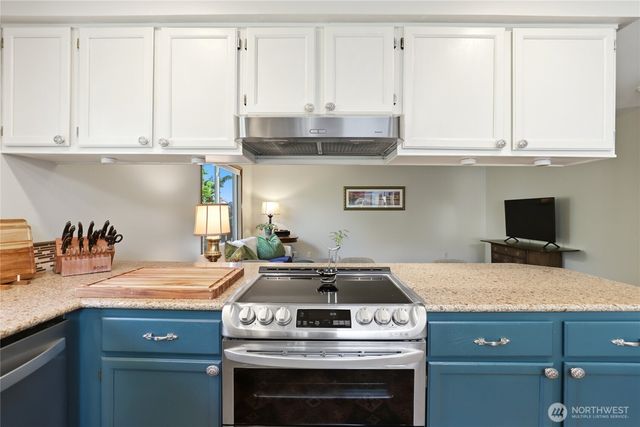 1407 289th Place, Federal Way, WA 98003