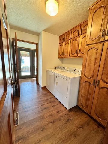 1410 Grandview Drive, Warrensburg, MO 64093