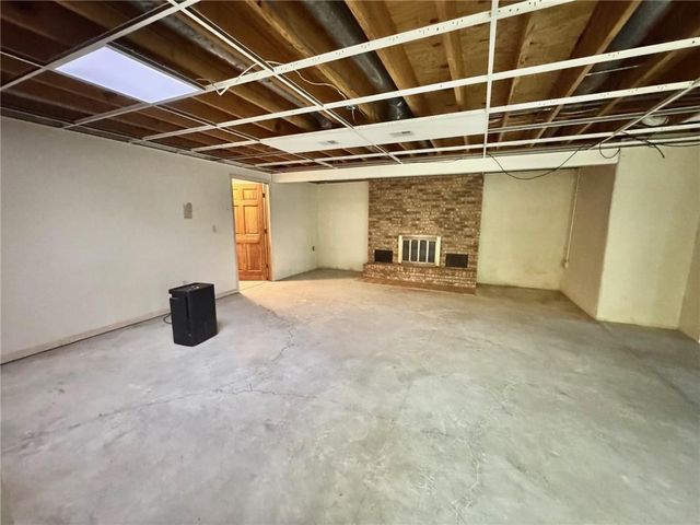 1410 Grandview Drive, Warrensburg, MO 64093