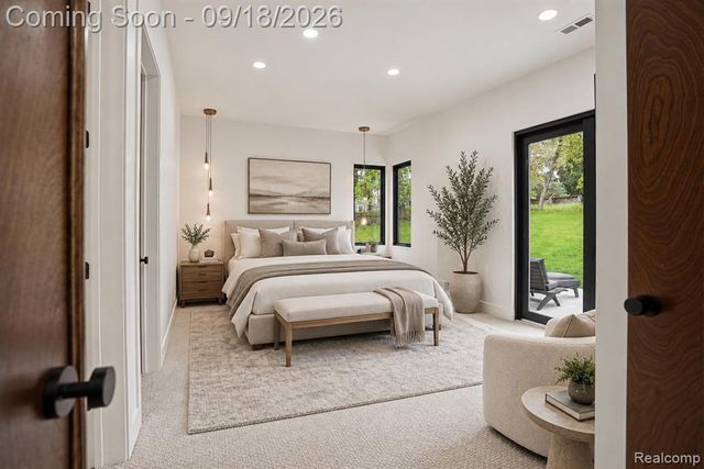 1715 Lone Pine Road, Bloomfield Hills, MI 48302