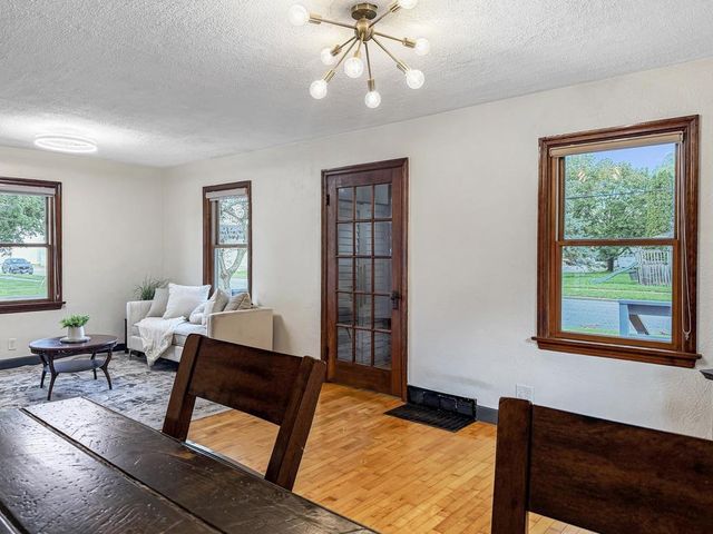 1729 W ROGERS AVENUE, Appleton, WI 54914