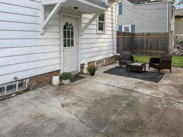 1729 W ROGERS AVENUE, Appleton, WI 54914
