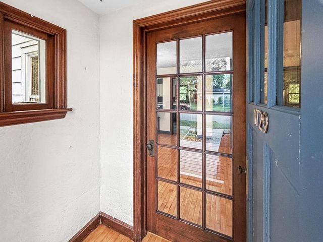 1729 W ROGERS AVENUE, Appleton, WI 54914