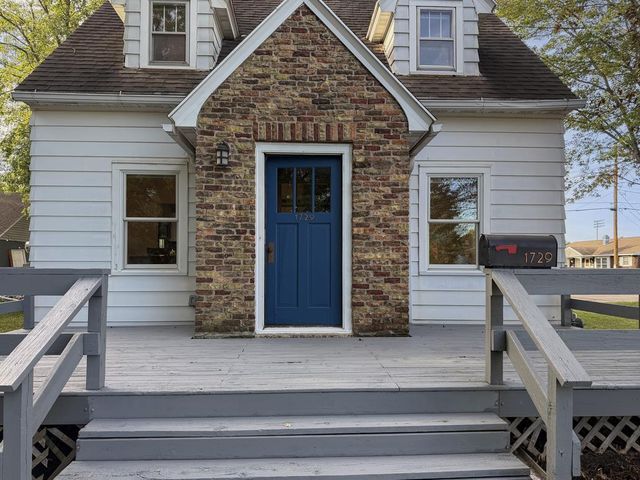 1729 W ROGERS AVENUE, Appleton, WI 54914