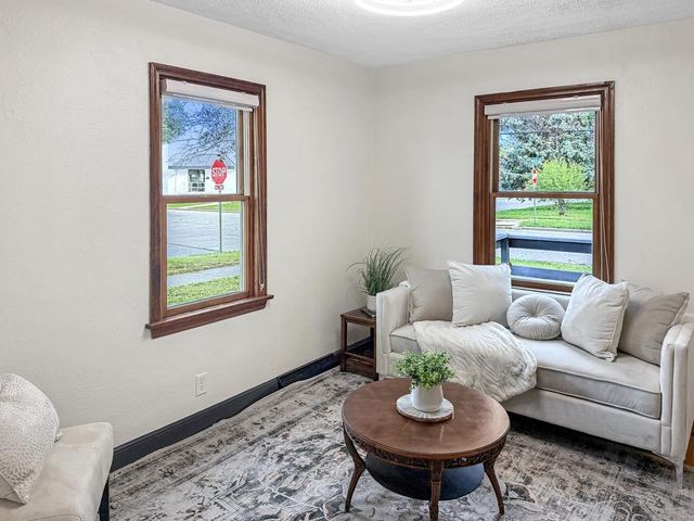 1729 W ROGERS AVENUE, Appleton, WI 54914