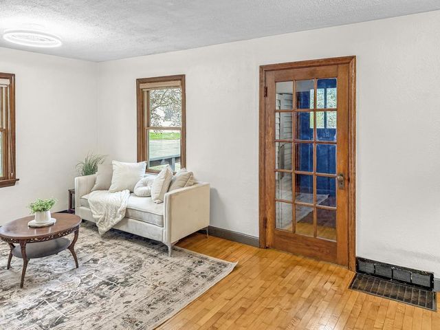 1729 W ROGERS AVENUE, Appleton, WI 54914