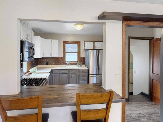 1729 W ROGERS AVENUE, Appleton, WI 54914