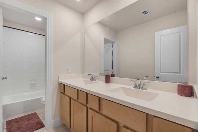 3906 Southbend Drive, Denison, TX 75020