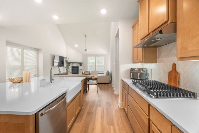 3906 Southbend Drive, Denison, TX 75020