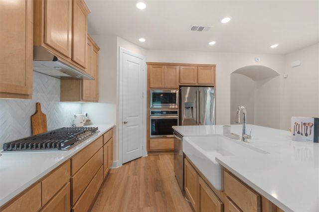 3906 Southbend Drive, Denison, TX 75020