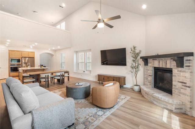 3906 Southbend Drive, Denison, TX 75020