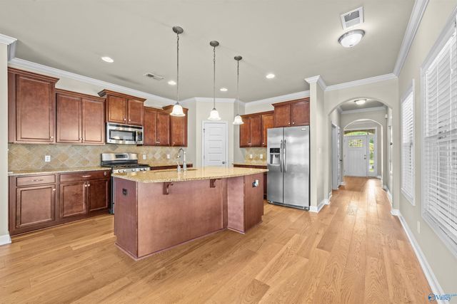 3013 Mallard Point Drive SE, Owens Cross Roads, AL 35763